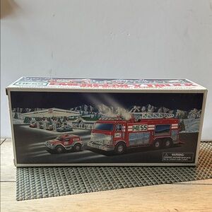 New in Box! 2005 Hess Fire Truck & Emergency Vehicle